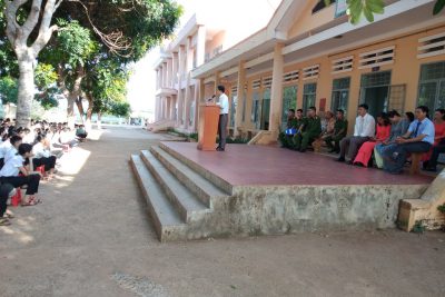 Sáng ngày 25/5/2020, CA thị xã Buôn Hồ tuyên truyền về tác hại của súng tự chế, phòng chống đuối nước, xâm hại trẻ em và chấp hành Luật  giao thông đường bộ tại trường Sáng ngày 25/5/2020, CA thị xã Buôn Hồ tuyên truyền về tác hại của súng tự chế, phòng chống đuối nước, xâm hại trẻ em và chấp hành Luật  giao thông đường bộ tại trường